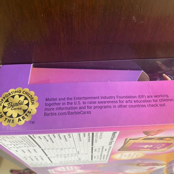 Secret Spells Barbie Doll 2003 Mattel B2787 & A Trick School Book NIB - Picture 4 of 5